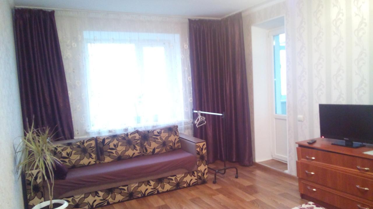 Apartment On Prospekt Peremogi Csernyihiv Kültér fotó